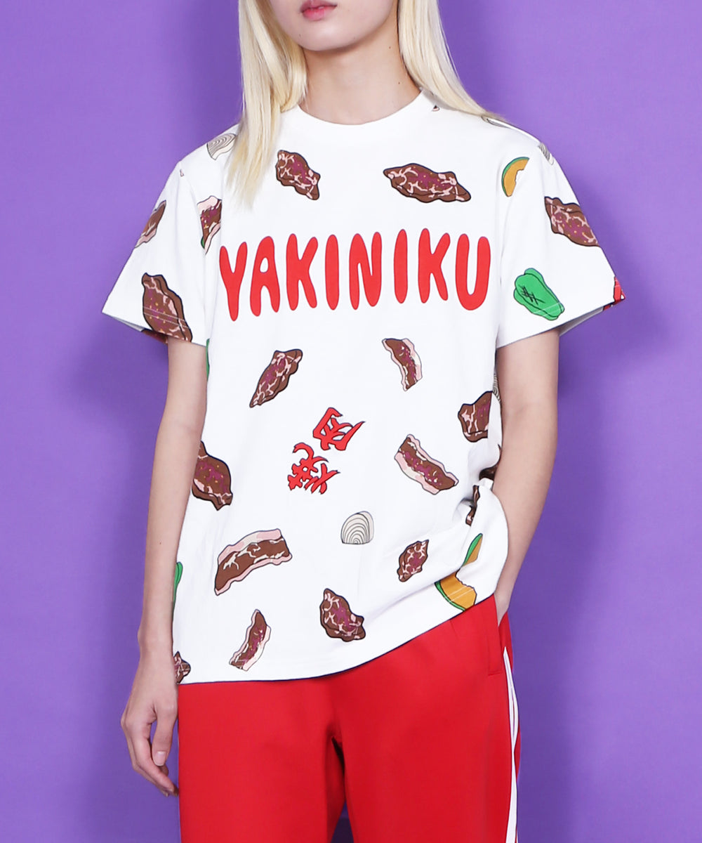 ﾌｰﾄﾞ総柄Tｼｬﾂ