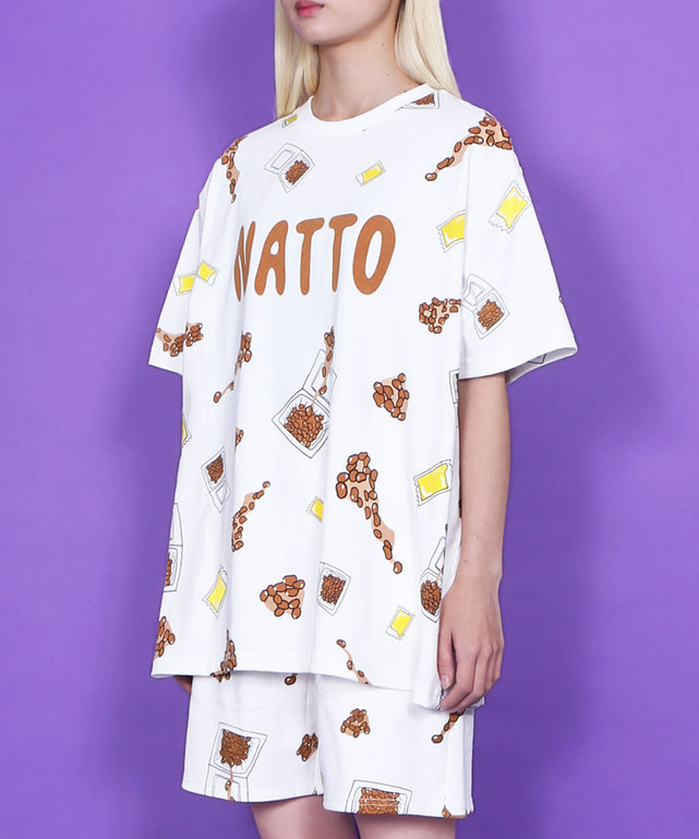 ﾌｰﾄﾞ総柄Tｼｬﾂ