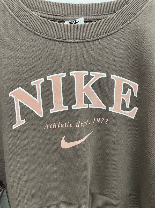NIKE リメイク スウェット 再構築 ドッキング 古着 一点物　短丈 リメイク 再構築スウェット – WEGO ONLINE STORE