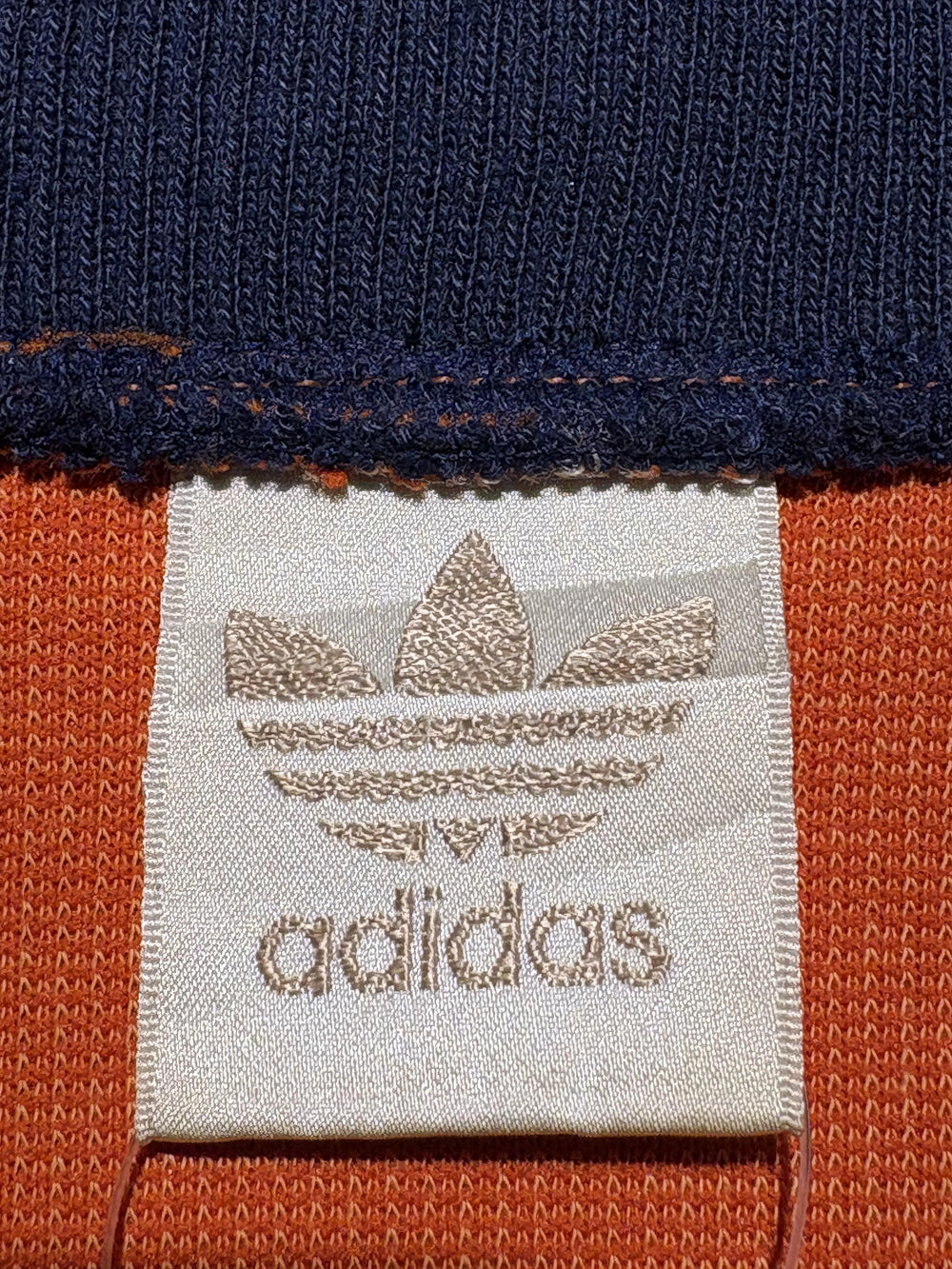 adidas トラックジャケット