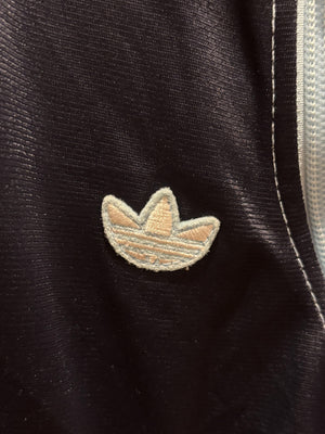 adidas トラックジャケット