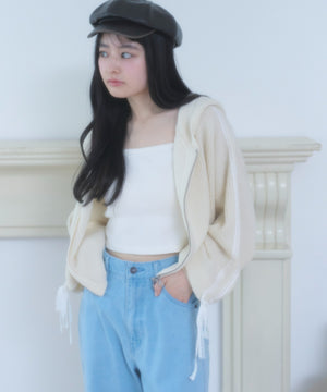 ホワイトアイボリー モデル：160cm F着用