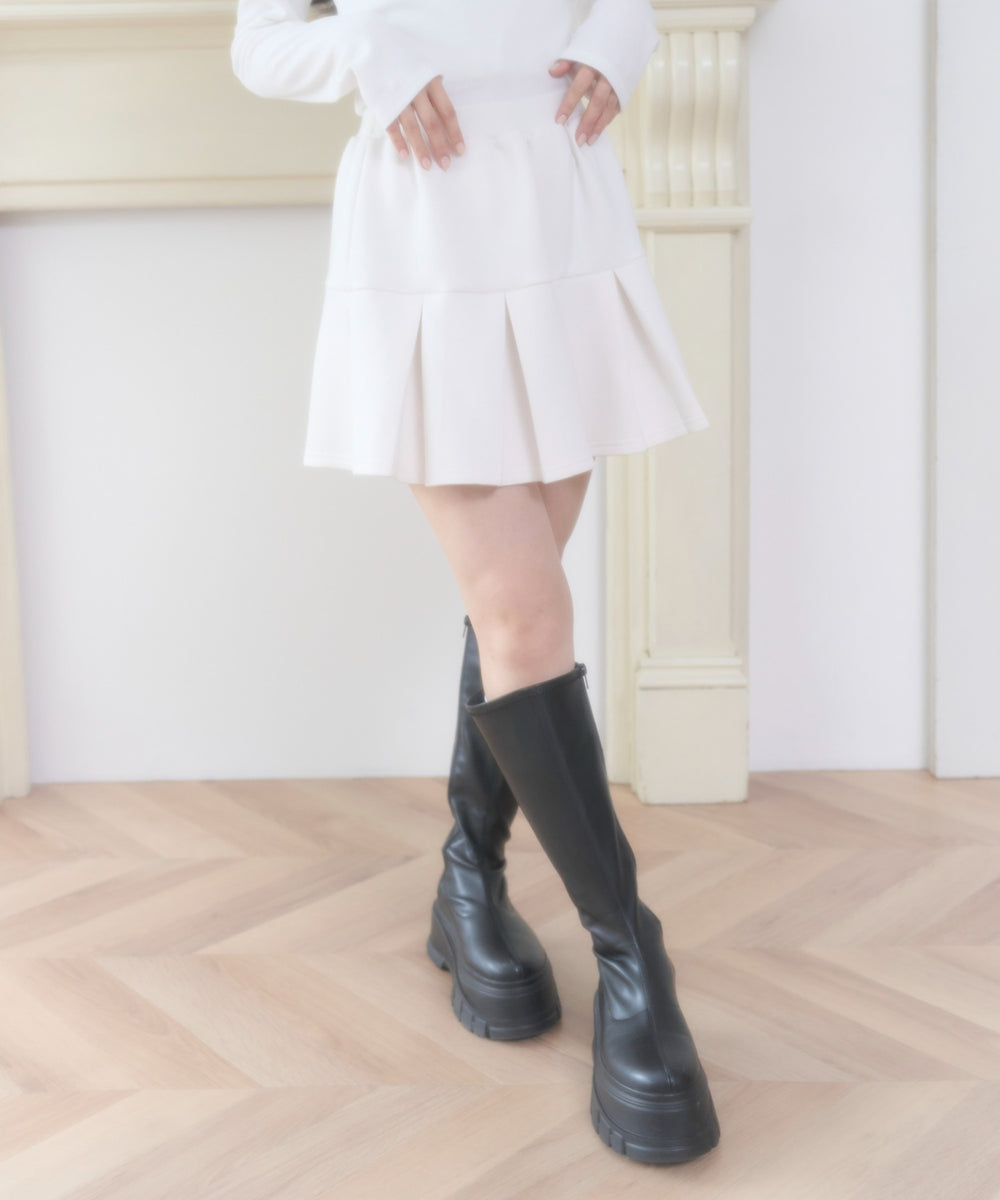 ホワイトアイボリー モデル：160cm F着用