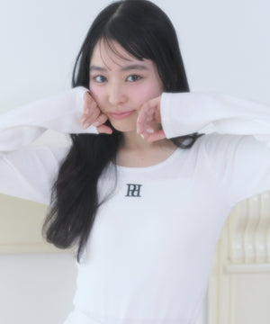 ホワイト モデル：160cm F着用