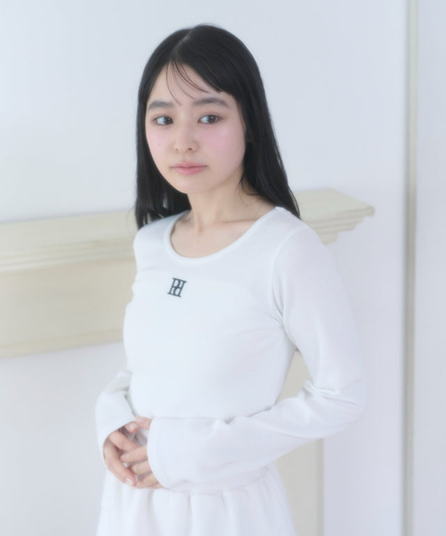 ホワイト モデル：160cm F着用