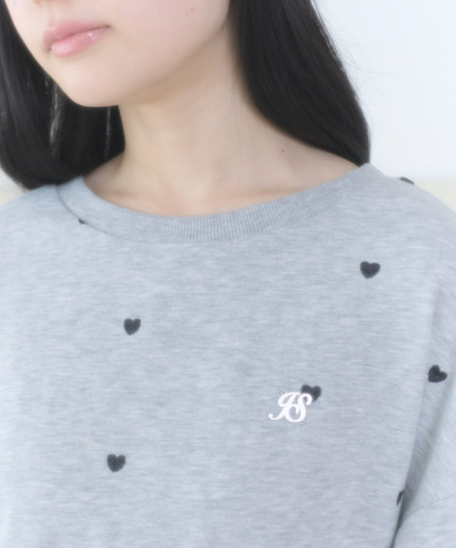 ハート総柄刺繡スウェット