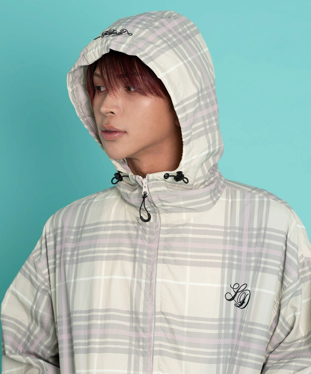 ピンクソノタ モデル：175cm L着用