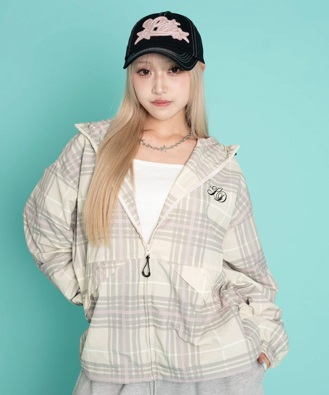 ピンクソノタ モデル：160cm L着用