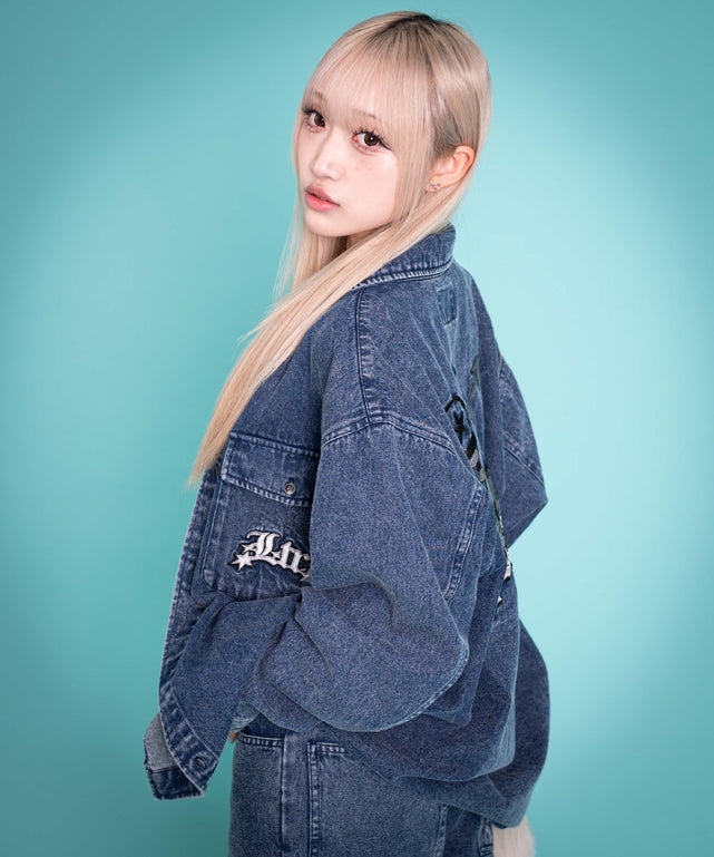 デニム中濃加工 モデル：160cm L着用