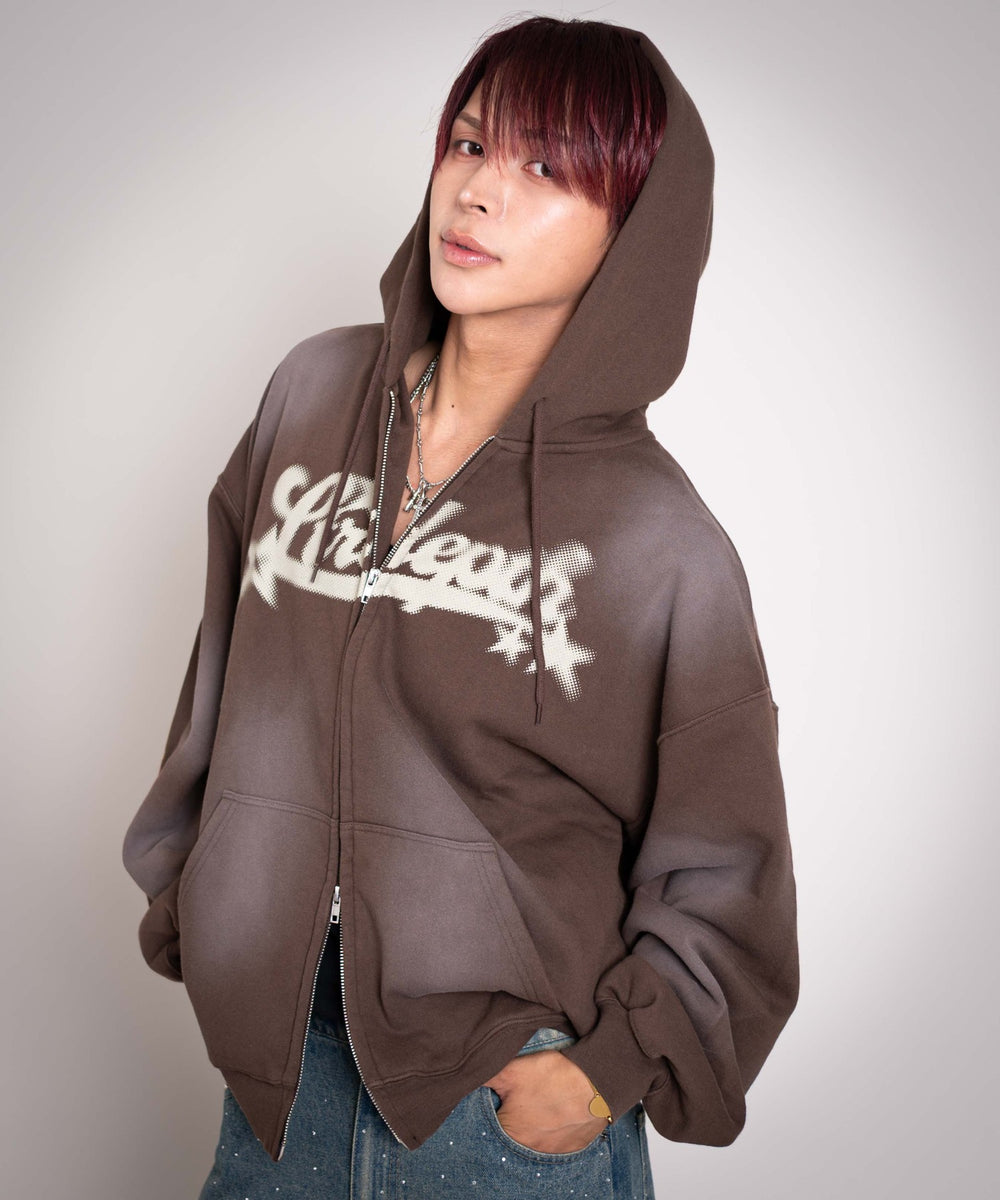 ブラウン モデル：175cm L着用