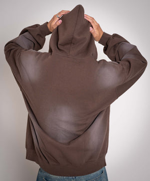 ブラウン モデル：175cm L着用