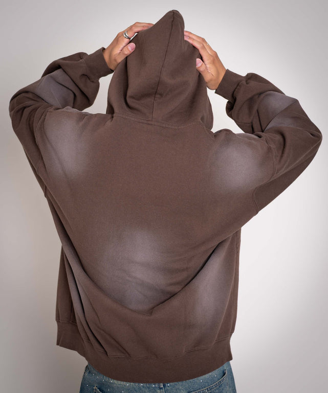 ブラウン モデル：175cm L着用