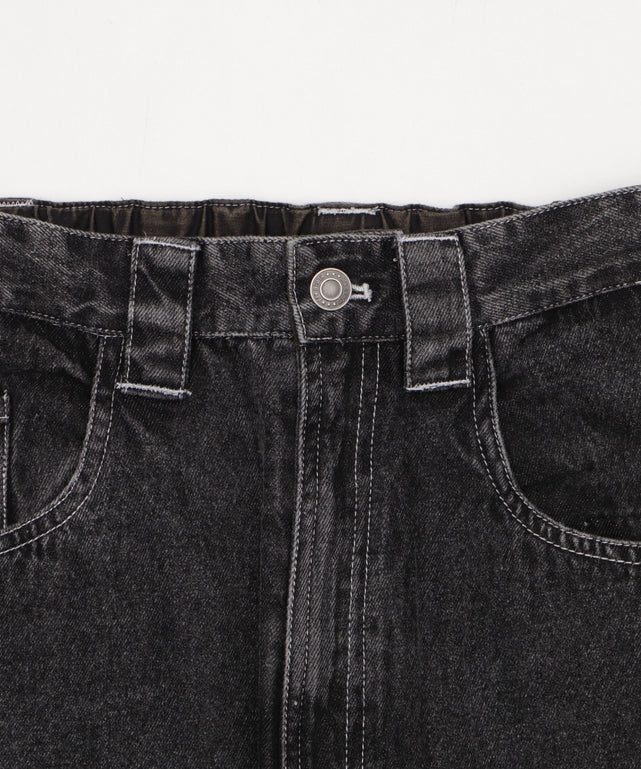 グラフィックデニムパンツ