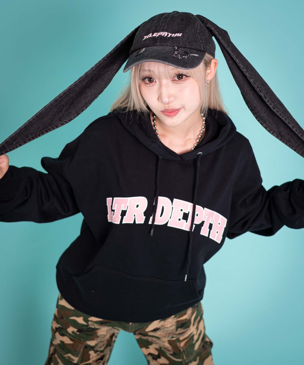 ブラック モデル：160cm L着用