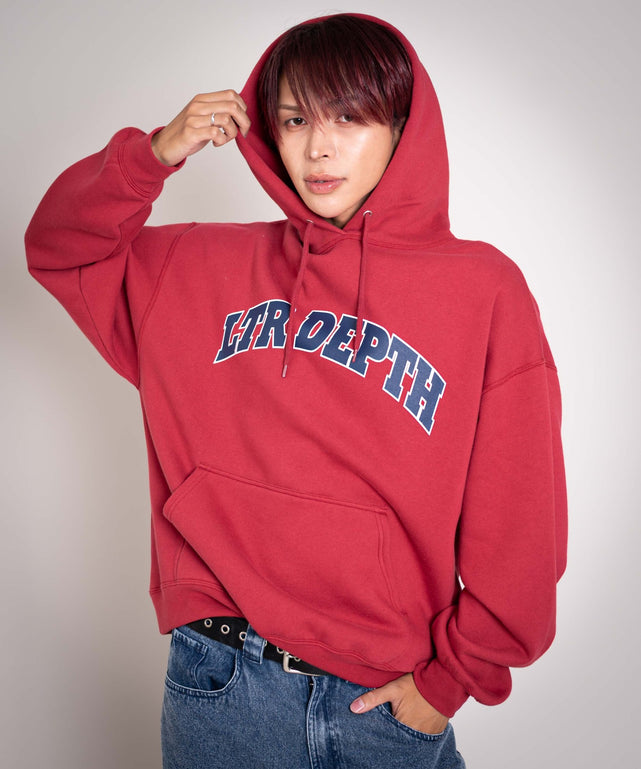 レッド モデル：175cm L着用