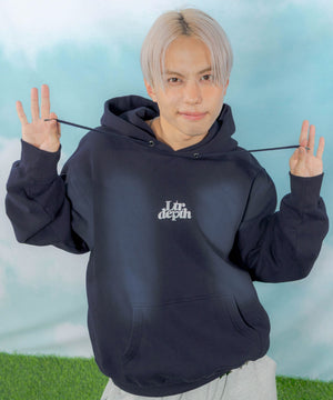 ネイビー モデル：170cm L着用