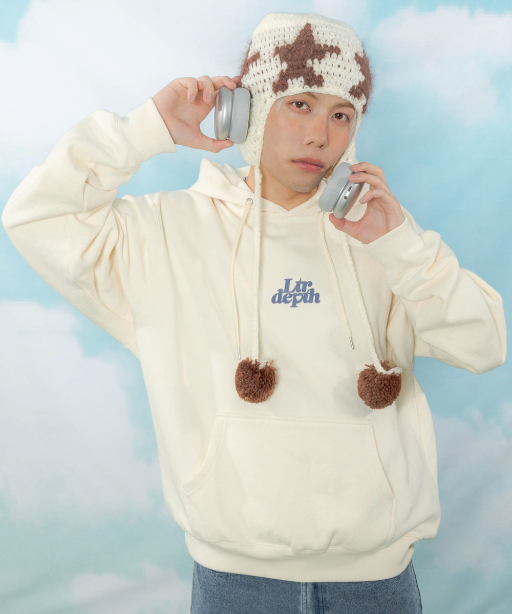 ホワイトアイボリー モデル：170cm L着用