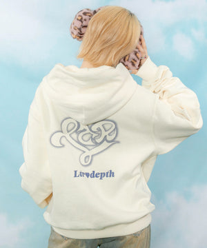 ホワイトアイボリー モデル：154cm M着用