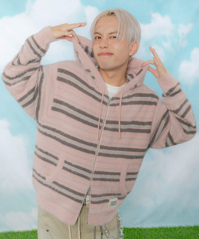 ピンク モデル：170cm L着用