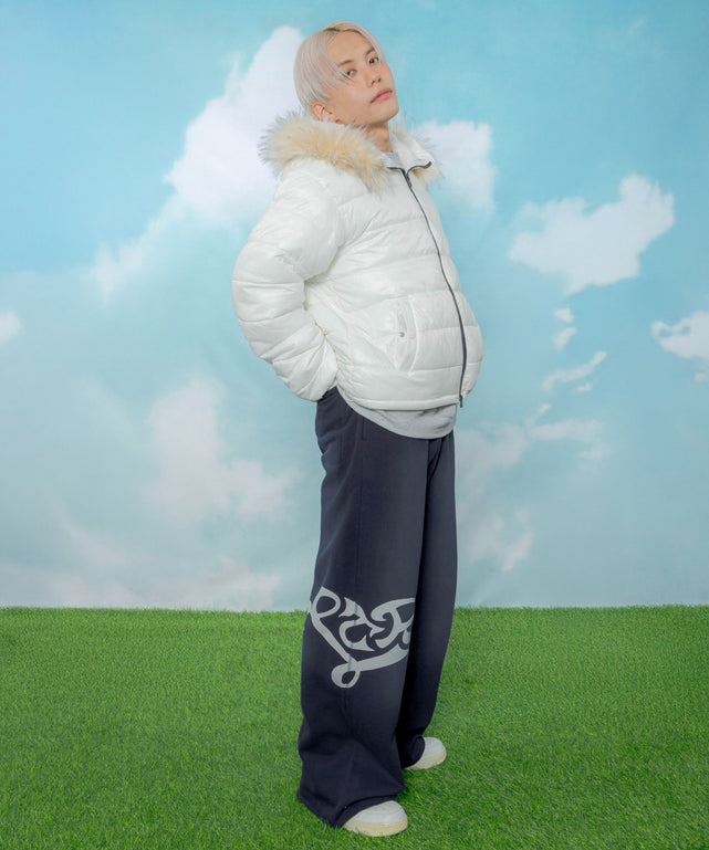 ネイビー モデル：170cm L着用