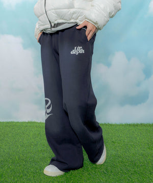 ネイビー モデル：170cm L着用