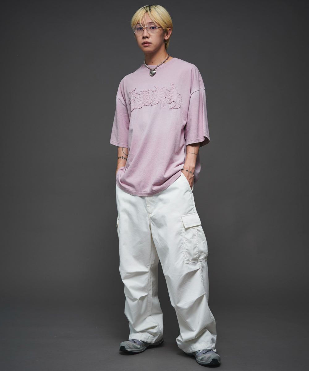 ピンク モデル:175cm L着用