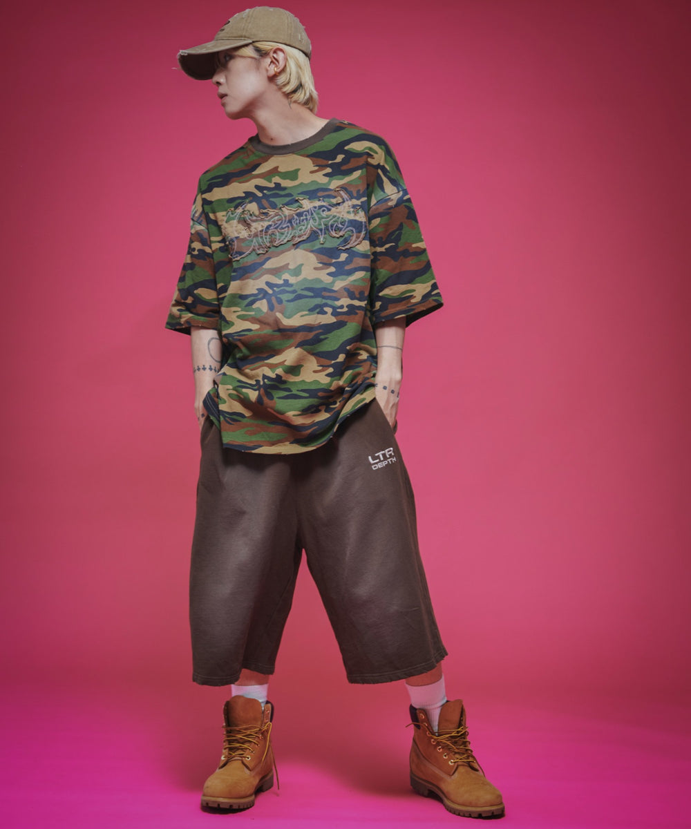 ブラウン　モデル:175cm L着用