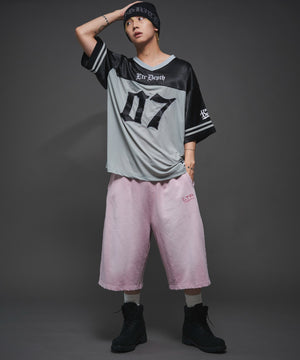 ピンク　モデル:175cm L着用