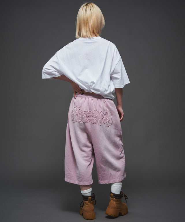 ピンク　モデル:165cm M着用