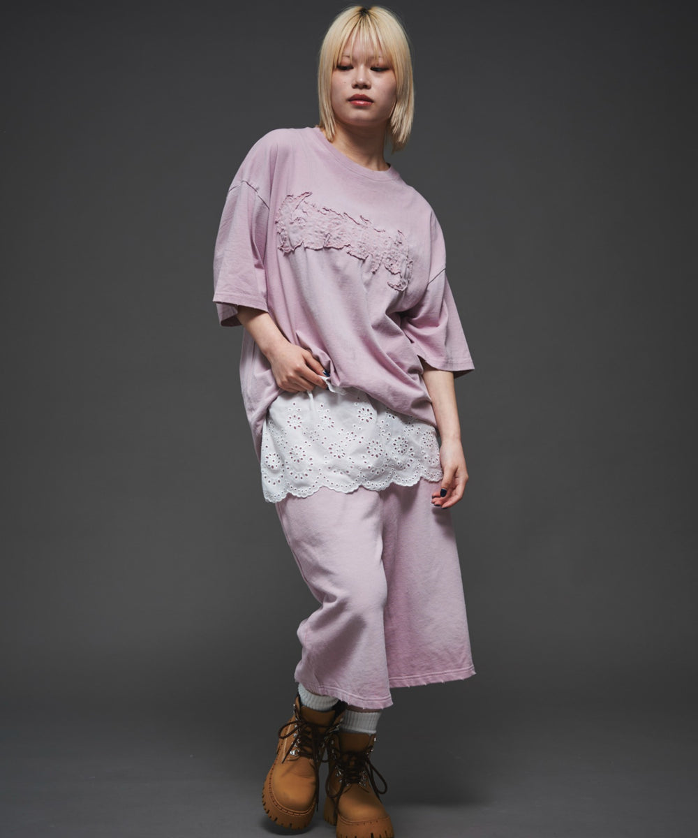 ピンク　モデル:165cm M着用