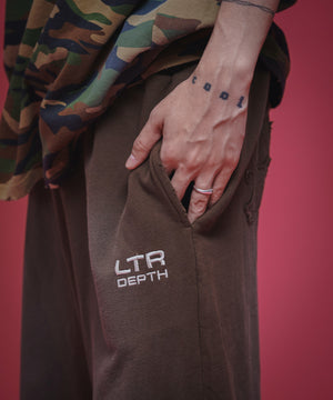 ダメージアップリケショートパンツ