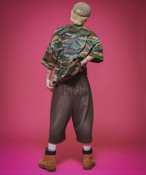 ブラウン　モデル:175cm L着用