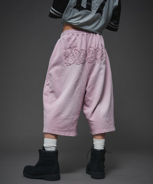 ピンク　モデル:175cm L着用