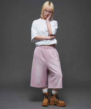 ピンク　モデル:165cm M着用