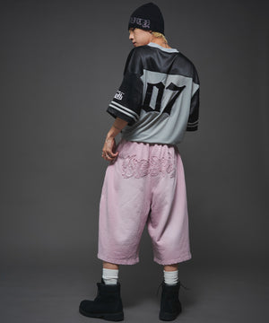 ピンク　モデル:175cm L着用