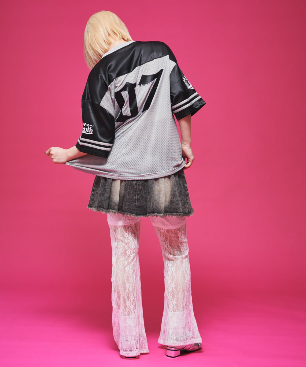 グレー モデル：165cm M着用