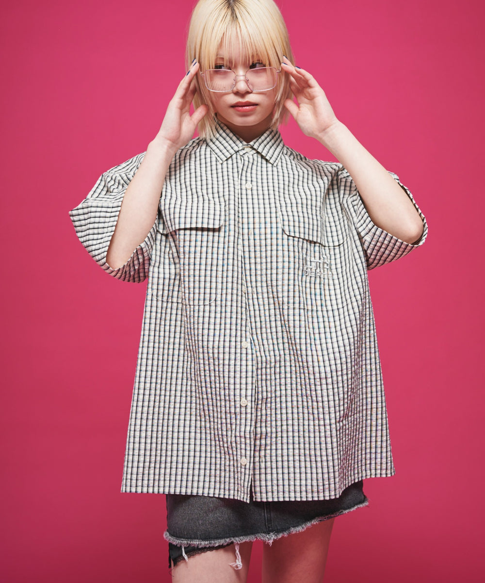 ホワイトチェック1 モデル：165cm M着用