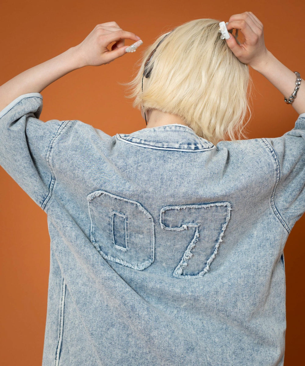 デニム淡加工　モデル:158cm M着用