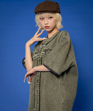 カーキ　モデル:158cm M着用