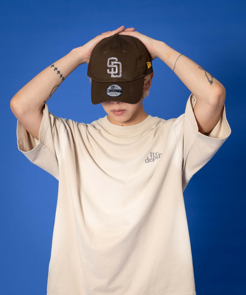 ベージュ　モデル:175cm L着用