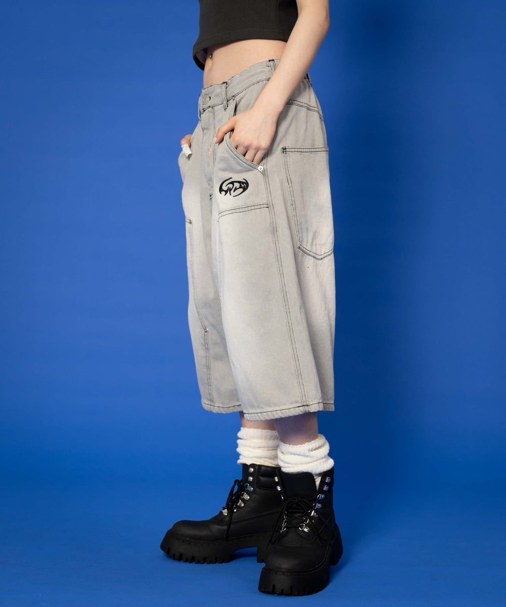 グレー　モデル:158cm M着用