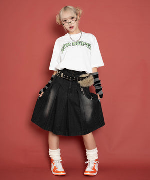 ホワイト モデル：160cm L着用