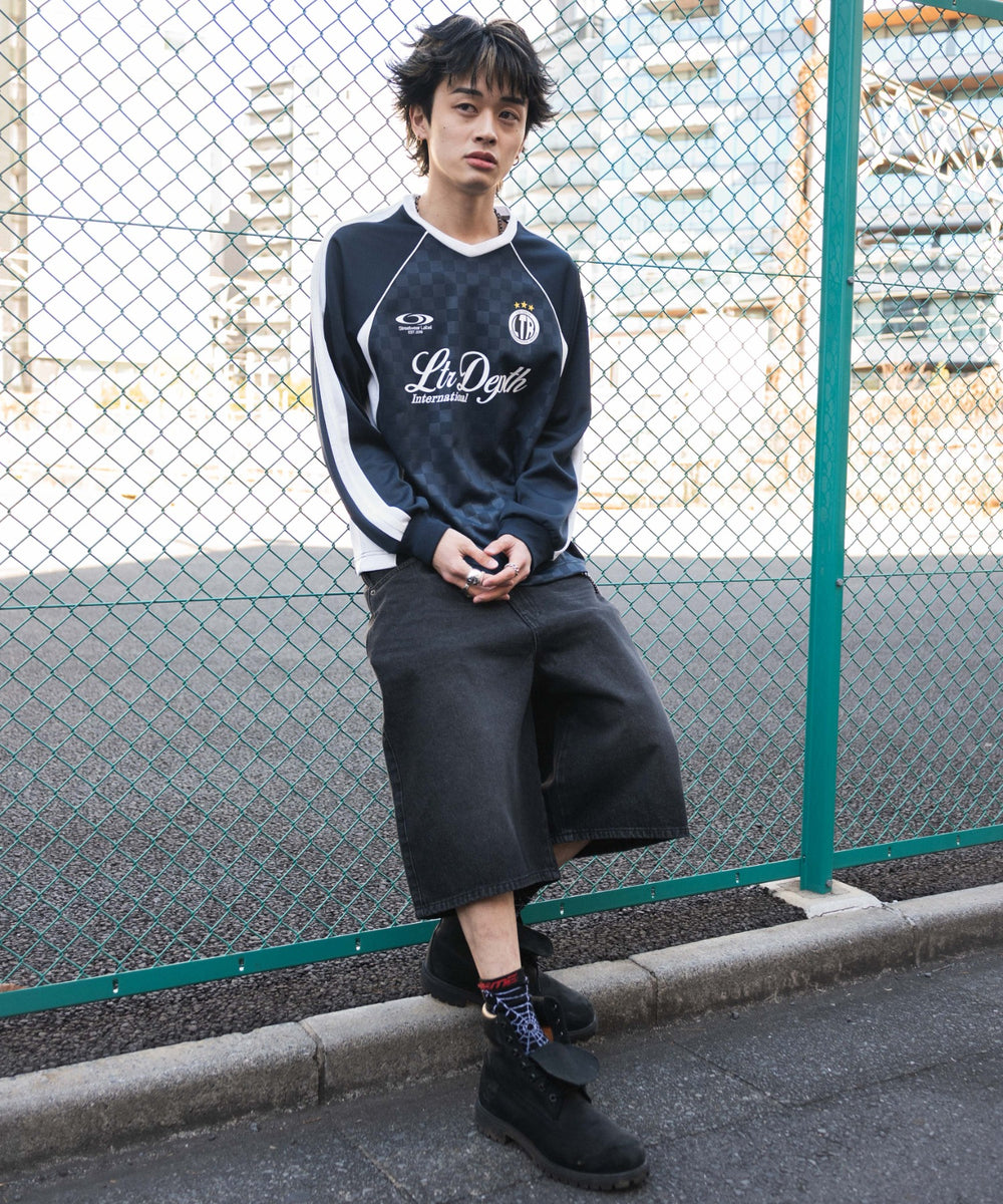 ネイビー　モデル:180cm L着用