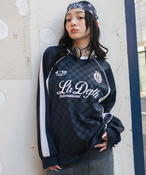 ネイビー　モデル:160cm M着用