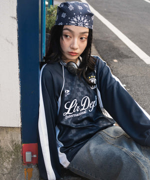 ネイビー　モデル:160cm M着用