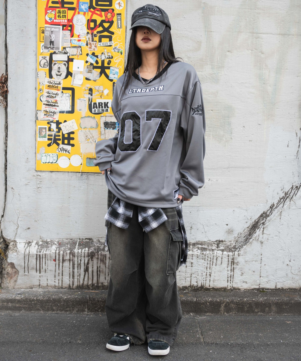 グレー　モデル:160cm M着用