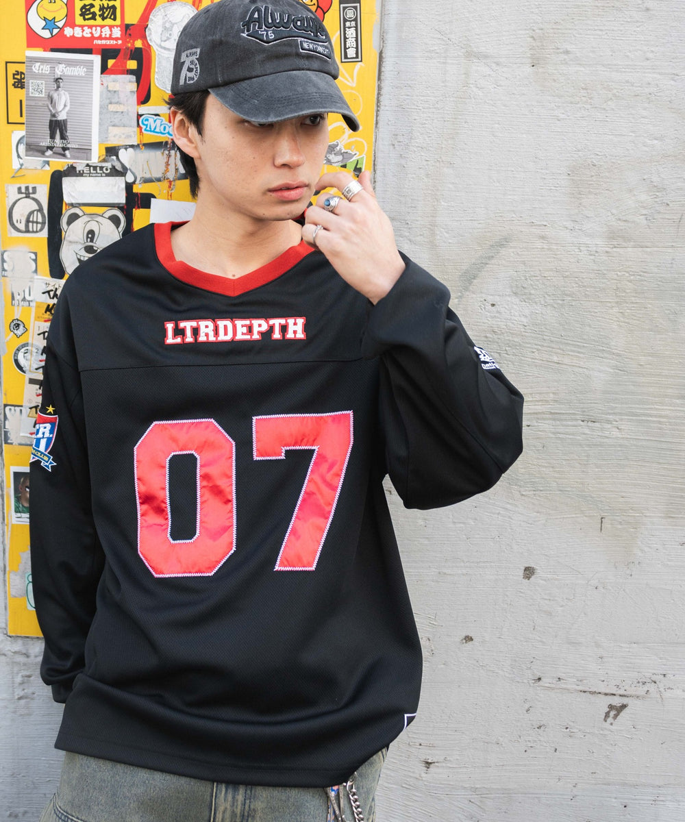 ブラック　モデル:171cm L着用