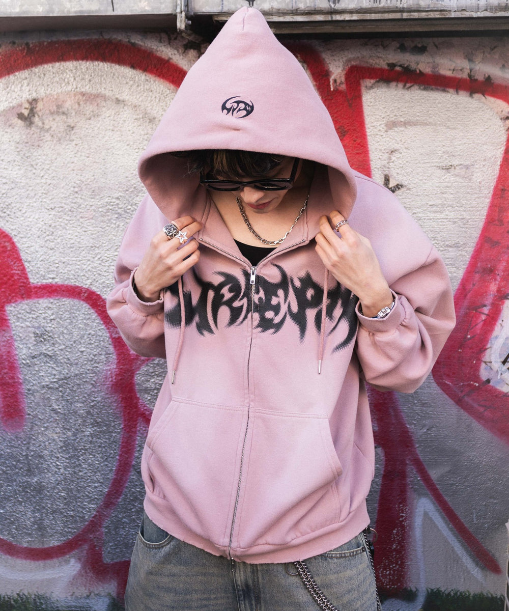 ピンク　モデル:180cm L着用