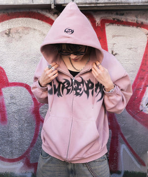 ピンク　モデル:180cm L着用