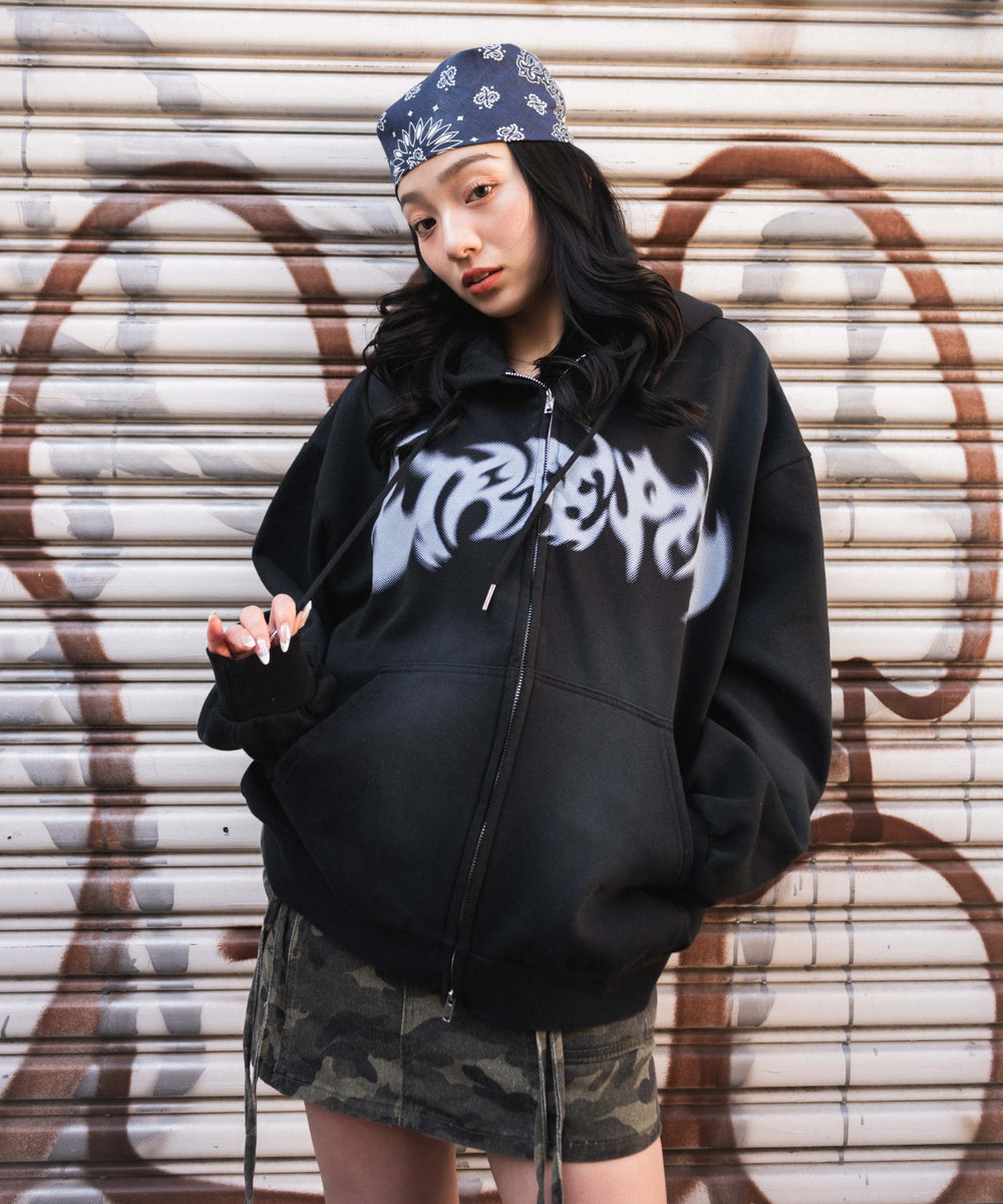 ブラック　モデル:160cm M着用